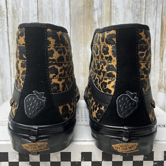 Vans Skate Sk8 Hi Deco Cher Strauberry Sneaker ASA - Picture 4 of 5